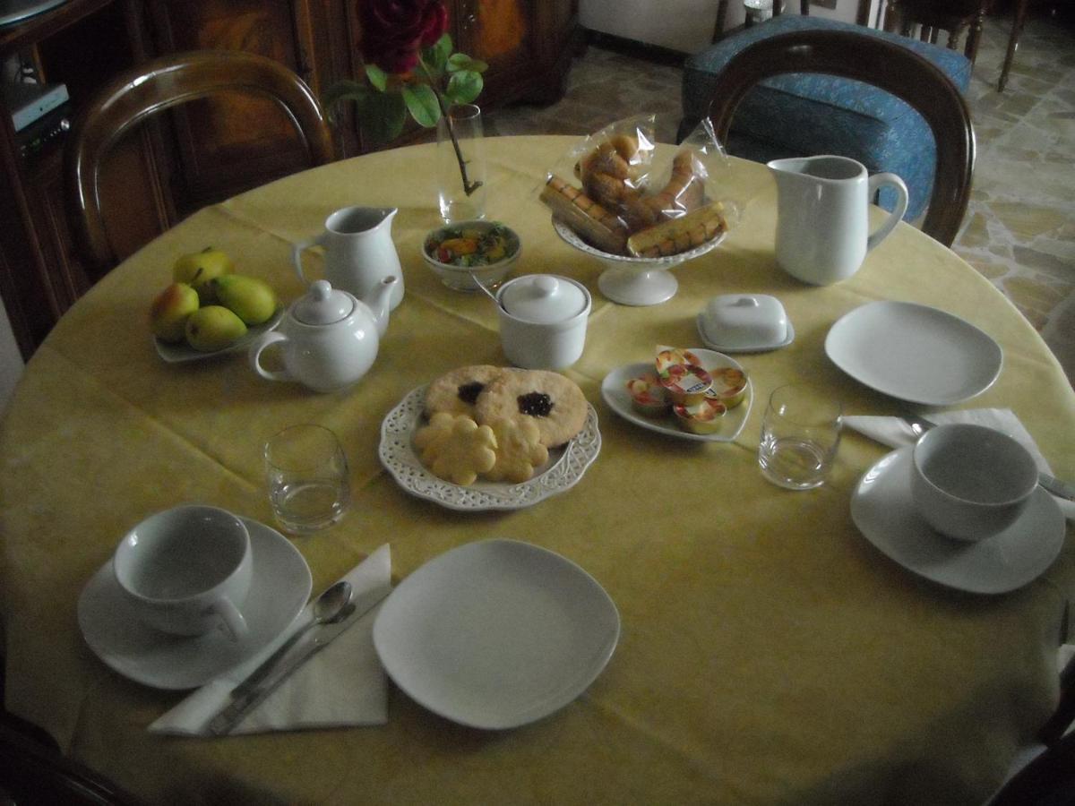 B&B Casa Piras Iun3880 巴鲁米尼 外观 照片