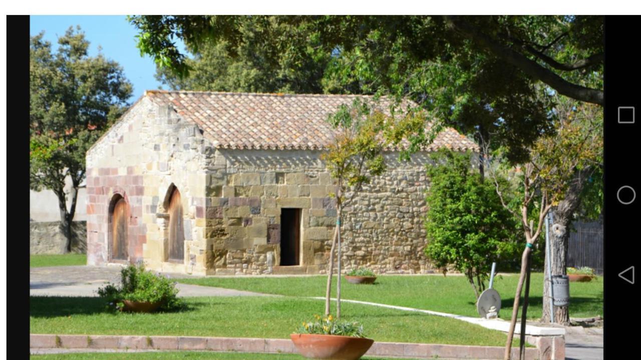 B&B Casa Piras Iun3880 巴鲁米尼 外观 照片