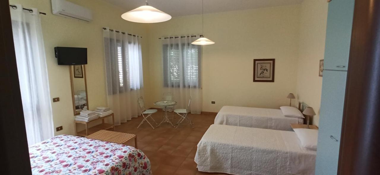 B&B Casa Piras Iun3880 巴鲁米尼 外观 照片