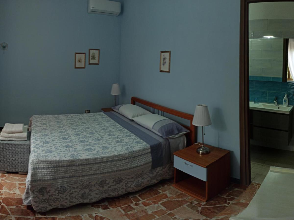 B&B Casa Piras Iun3880 巴鲁米尼 外观 照片